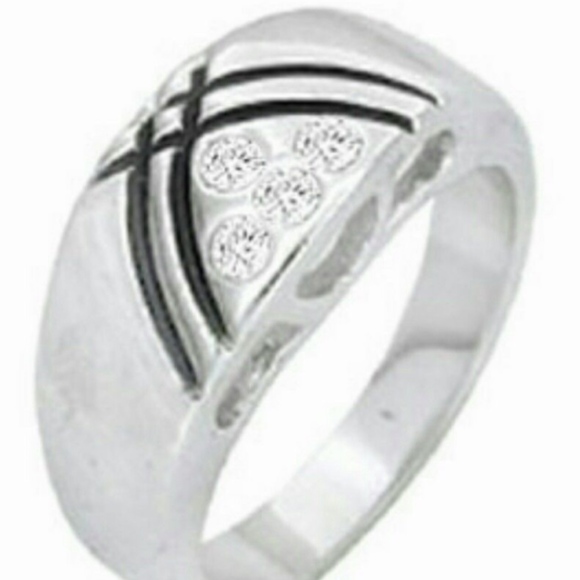 Silver Plated Cocktail Ring Band Black Sizes 5 9 - Picture 1 of 7